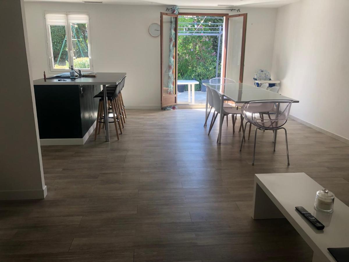 Maison Au Calme Avec Parking En Petite Camargue Beauvoisin  Экстерьер фото